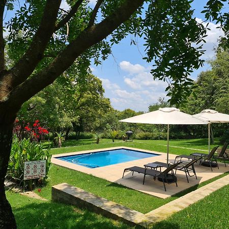 Amberhall Guesthouse Йоханнесбург Экстерьер фото
