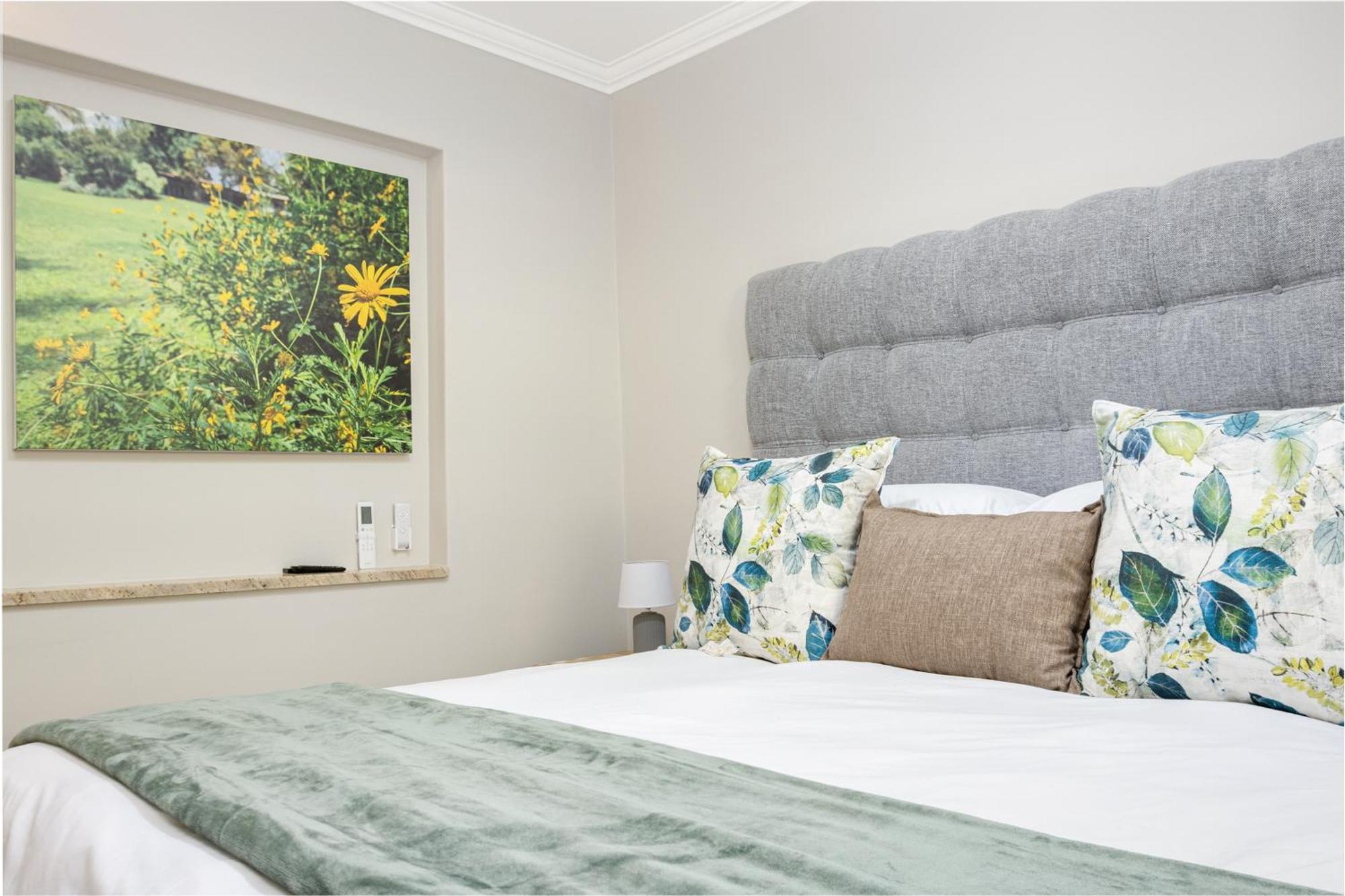 Amberhall Guesthouse Йоханнесбург Экстерьер фото