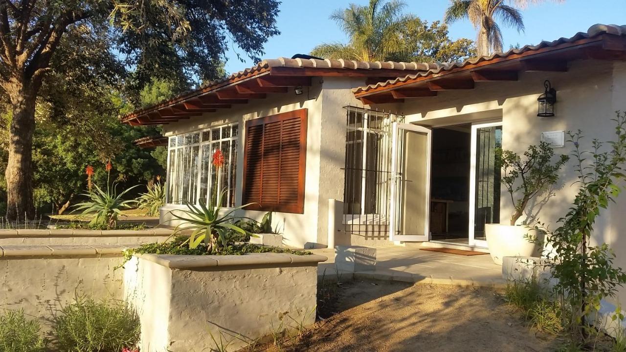 Amberhall Guesthouse Йоханнесбург Экстерьер фото